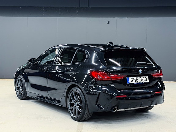 BMW 118i 11 of 30