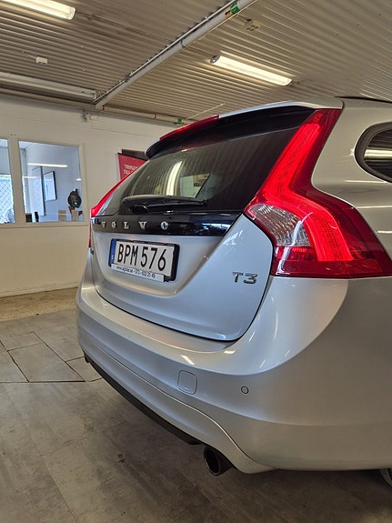 Volvo V60 6 of 18