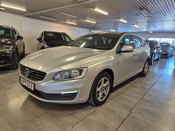 Volvo V60 3 of 18