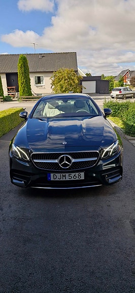 Mercedes-Benz E220 d 4 of 9