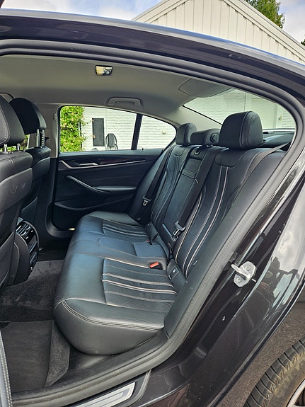 BMW 530e 7 of 15