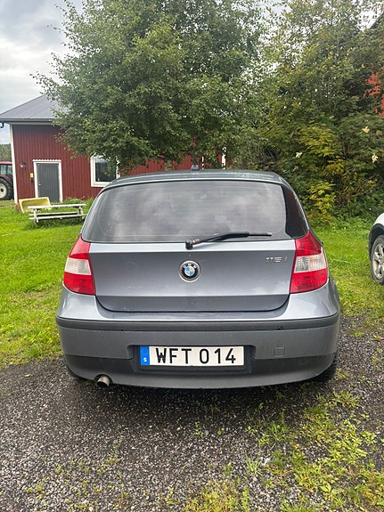 BMW 116i 3 of 9