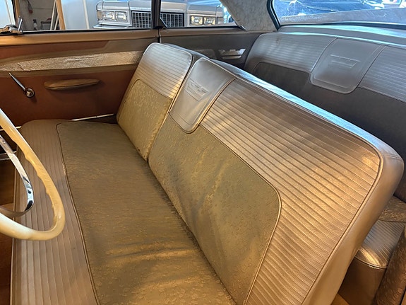 Chrysler Windsor 17 of 28