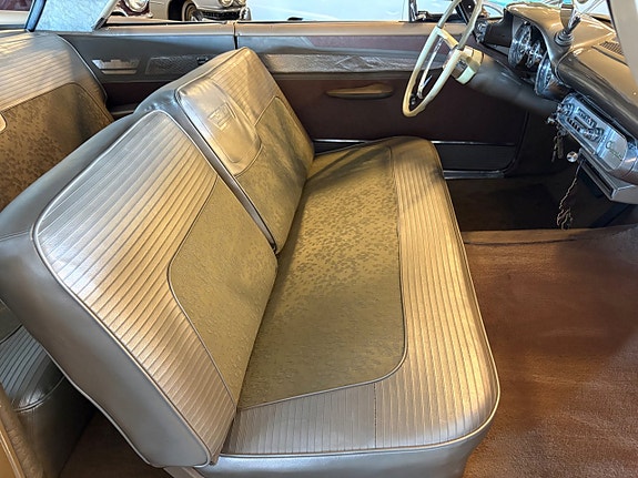 Chrysler Windsor 21 of 28