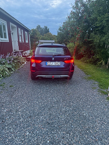 BMW X1 4 of 4