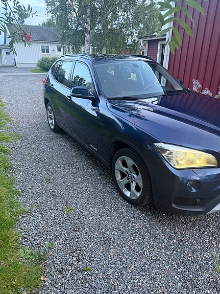 BMW X1 2 of 4