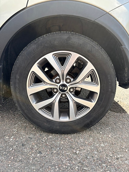 Kia Sportage 12 of 12