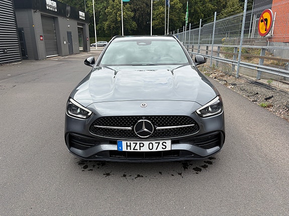 Mercedes-Benz C300 6 of 6