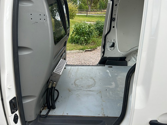 Volkswagen Caddy Maxi 6 of 7