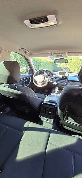 BMW 320d 15 of 23