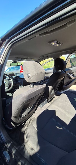 BMW 320d 10 of 23