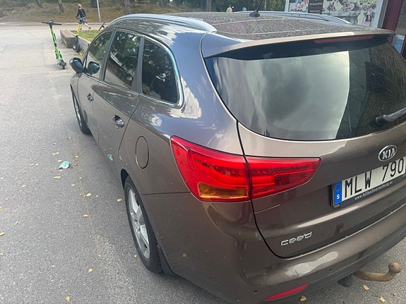 Kia Ceed 3 of 12