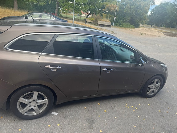 Kia Ceed 5 of 12