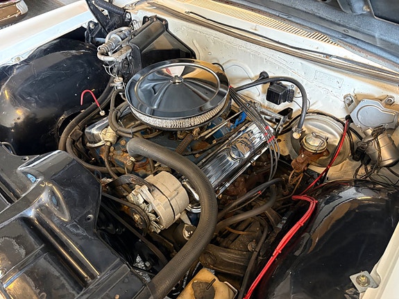 Pontiac Bonneville 24 of 27
