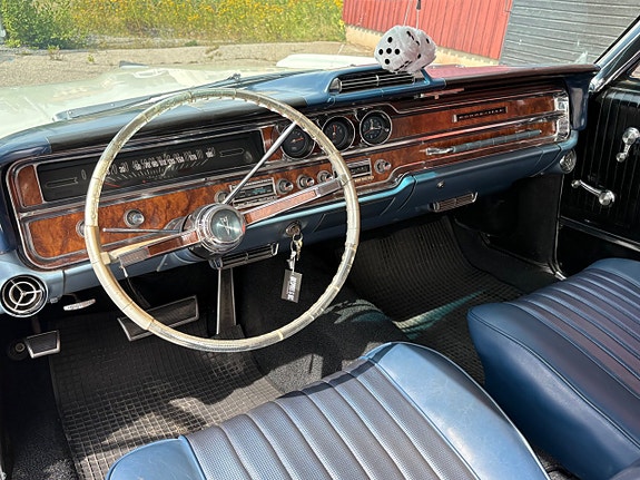 Pontiac Bonneville 13 of 27