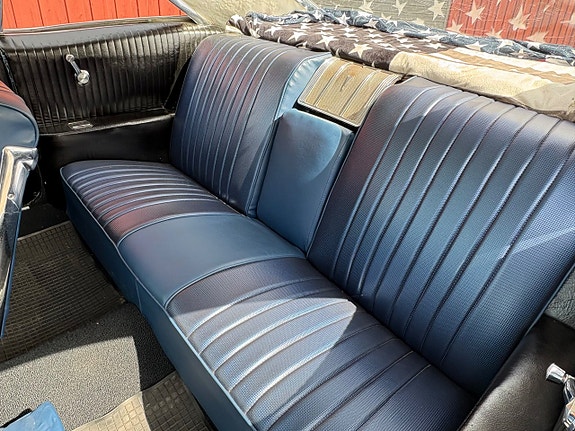 Pontiac Bonneville 19 of 27