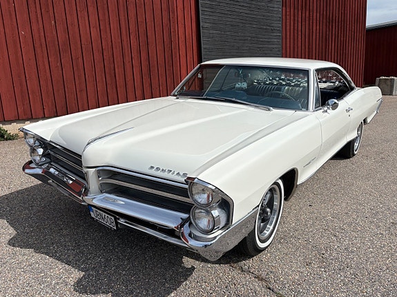 Pontiac Bonneville 11 of 27