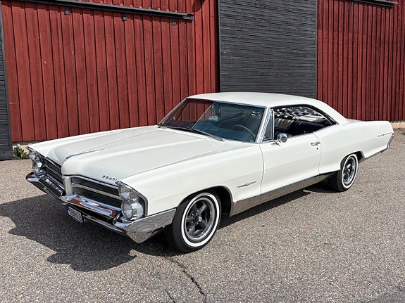 Pontiac Bonneville 27 of 27