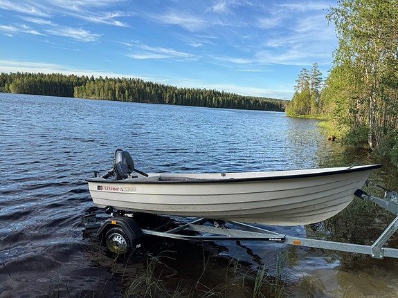 Komplett Fiskebåt säljes Uttern 3700 2 of 3