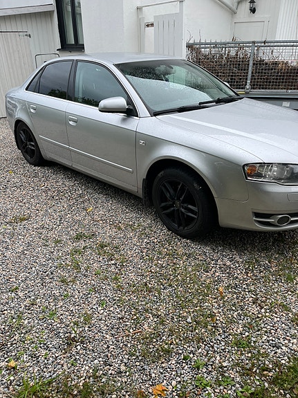 Audi A4 2 of 7