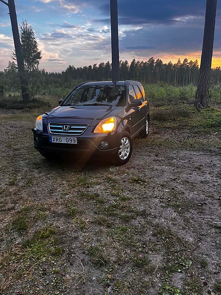 Honda CR-V 3 of 7