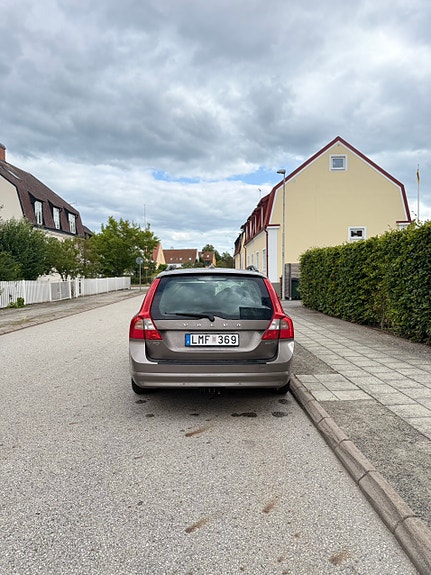 Volvo V70 4 of 8