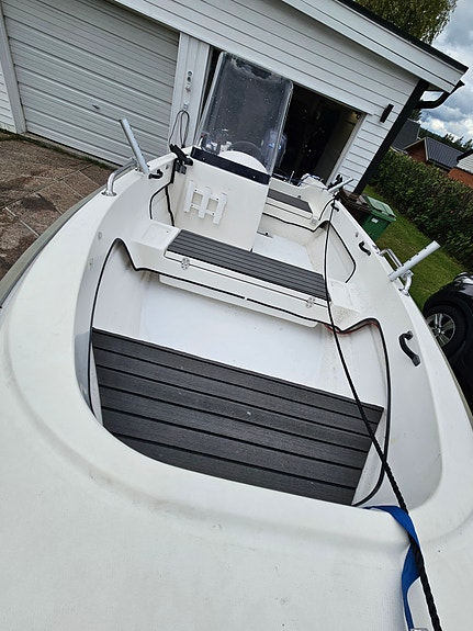 Uttern R43 2 of 5