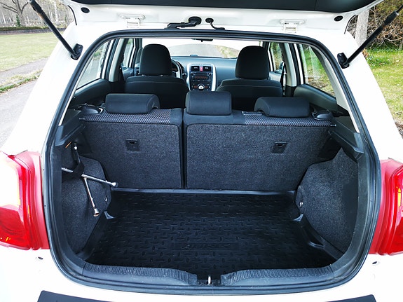 Toyota Auris 4 of 8