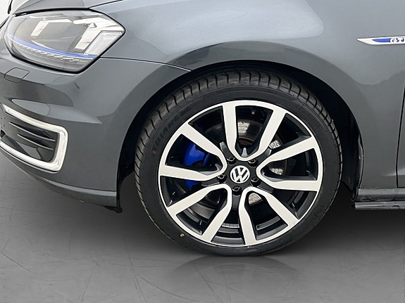 Volkswagen Golf I 25 of 28