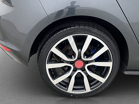 Volkswagen Golf I 27 of 28
