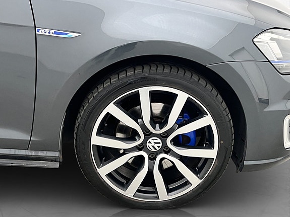 Volkswagen Golf I 28 of 28