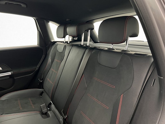 Mercedes-Benz B250 e 25 of 30