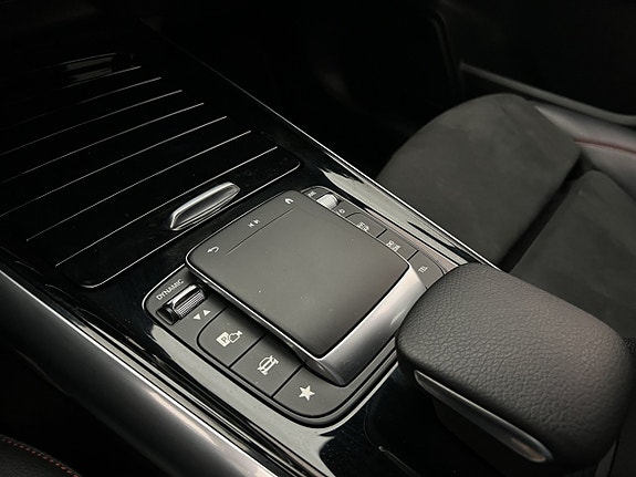 Mercedes-Benz B250 e 21 of 30