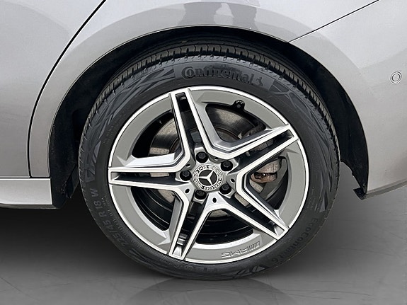 Mercedes-Benz B250 e 29 of 30