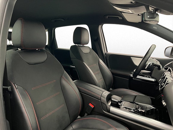 Mercedes-Benz B250 e 23 of 30
