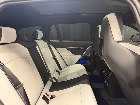 BMW M5 18 of 19