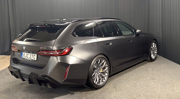 BMW M5 6 of 19
