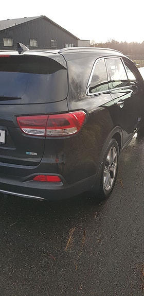 Kia Sorento 4 of 11