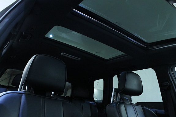 Mercedes-Benz GLK350 5 of 12