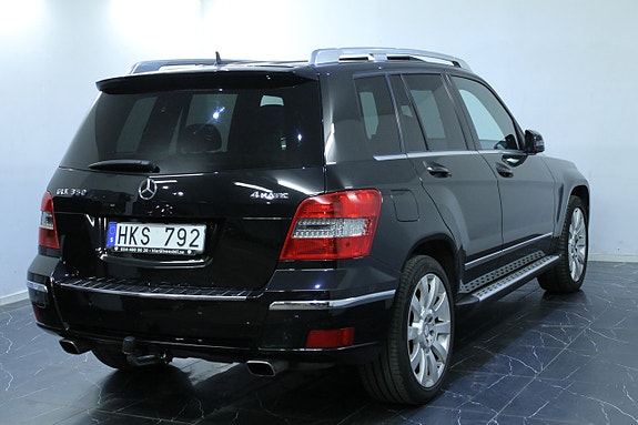 Mercedes-Benz GLK350 11 of 12