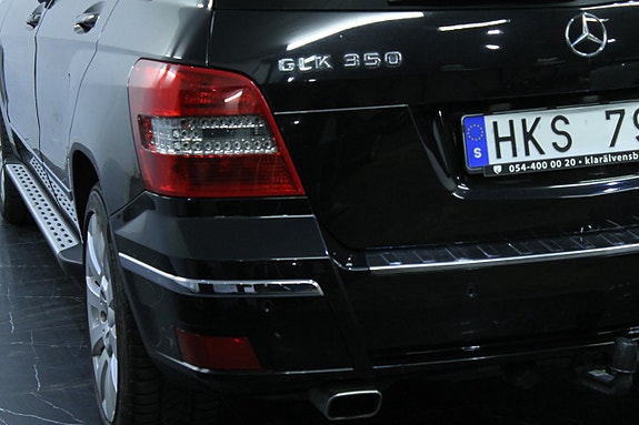 Mercedes-Benz GLK350 8 of 12