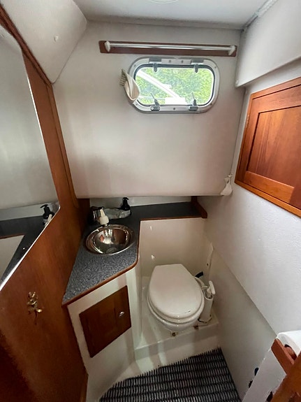 Nordstar 28 – 2010 | 855 timmar | Mycket välutrustad Nord Star 11 of 21