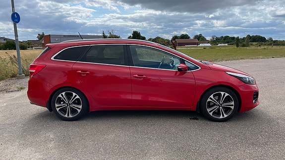 Kia Ceed 4 of 12