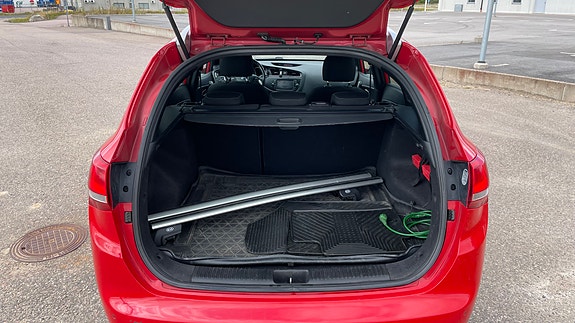 Kia Ceed 8 of 12