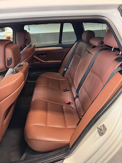 BMW 528i 5 of 6
