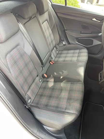 Volkswagen Golf VIII 6 of 8