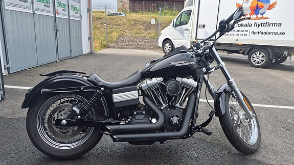 Harley-Davidson Street Bob 3 of 6