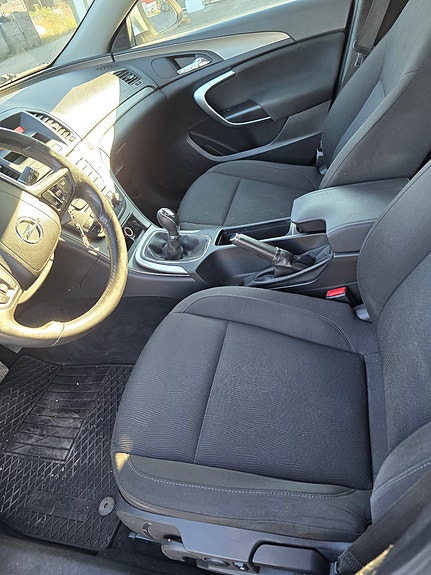 Opel Insignia 4 of 5
