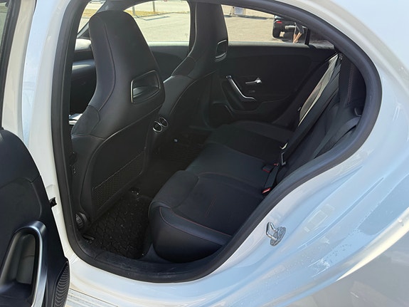 Mercedes-Benz A180 5 of 6