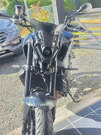 Yamaha MT-09 2022 – Akrapovič – Sport Pack 4 of 7